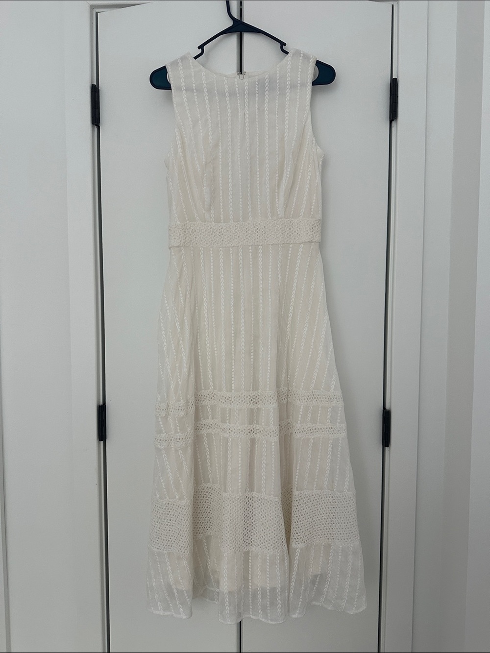 Just...Taylor Ivory Sleeveless Maxi Dress with Lace Panels